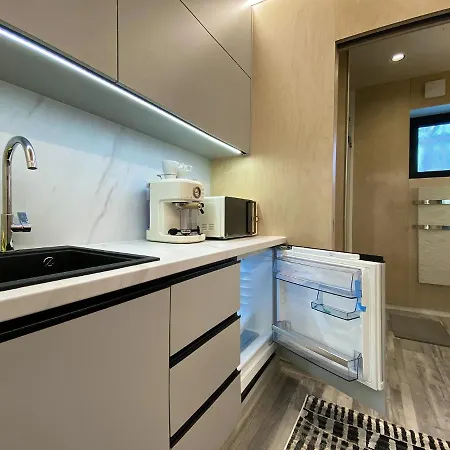 Luxusni V Praze Klanovicich Na Zahrade, 20 Minut Do Centra Prahy Apartment